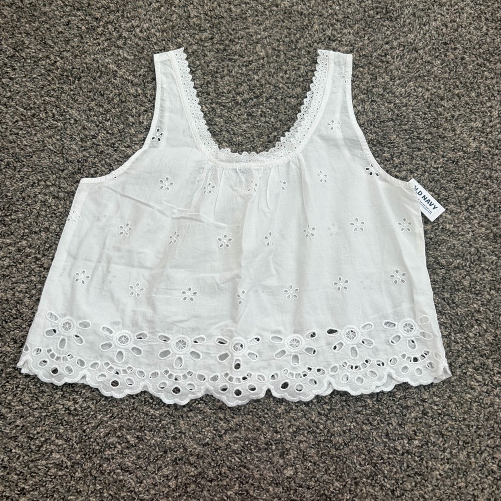 Old Navy White Eyelet Lace Crop Top